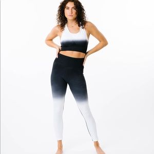 Black and White Ombre Performance Hi-Rise 7/8 24"